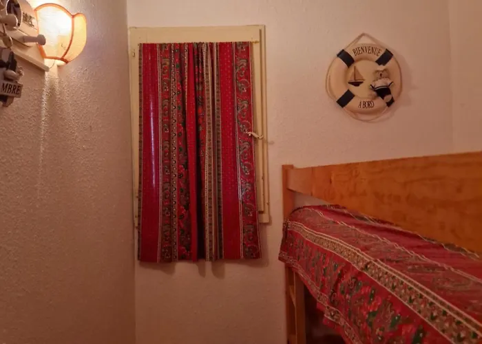 Lumineuse Dans Pinede Calme Et Reposante Location Du Dimanche Au Dimanche Villa *